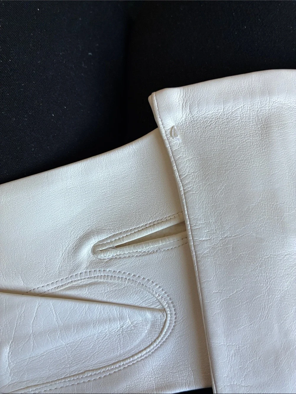 Vintage White Leather Women's Gloves